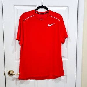 MUST GO! ⭐ Nike | Dark orange t-shirt
